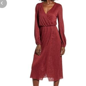 All in favor burgundy dress midi